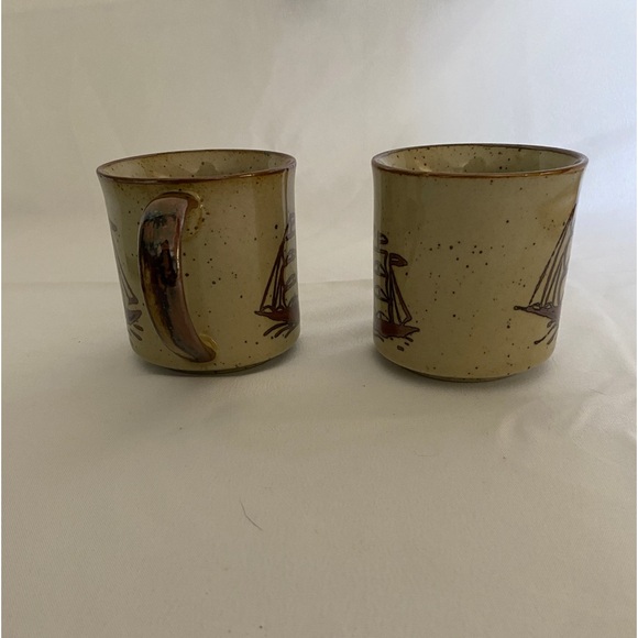 Pair of Brown Vintage Speckled Mugs with Ships - Picture 4 of 8